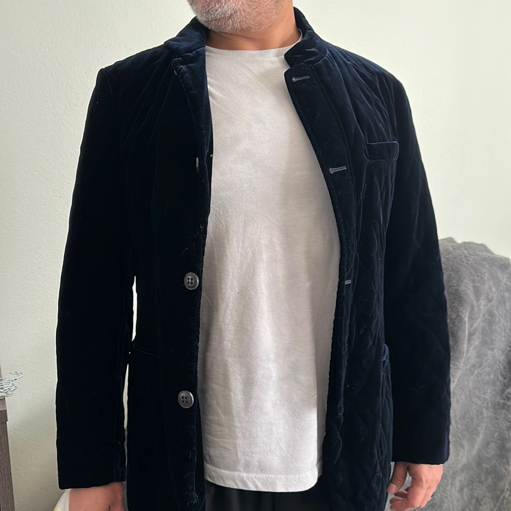 Giorgio Armani velvet quilted jacket. Size 52